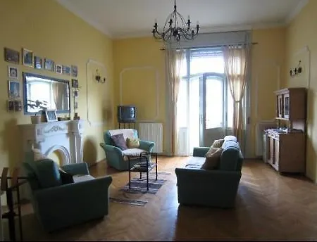 Hostel Downtown Oasis Budapeszt