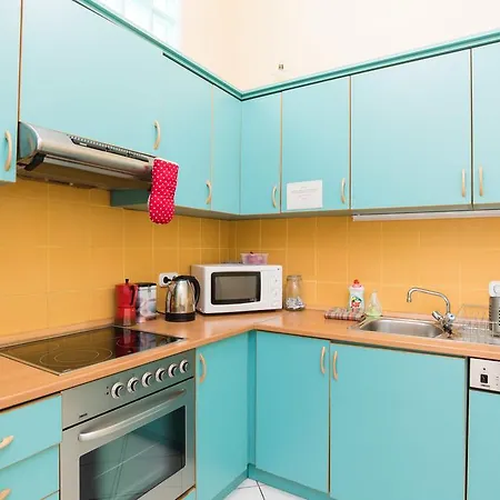 Downtown Oasis * Budapest