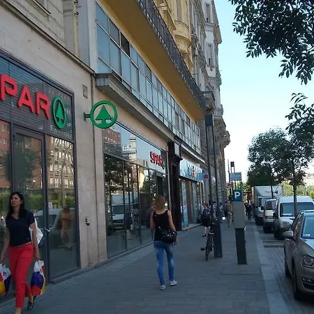 Downtown Oasis Vandrarhem *