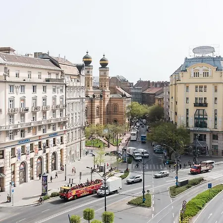 Downtown Oasis Vandrarhem