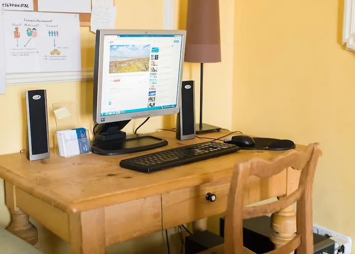 Hostel Downtown Oasis